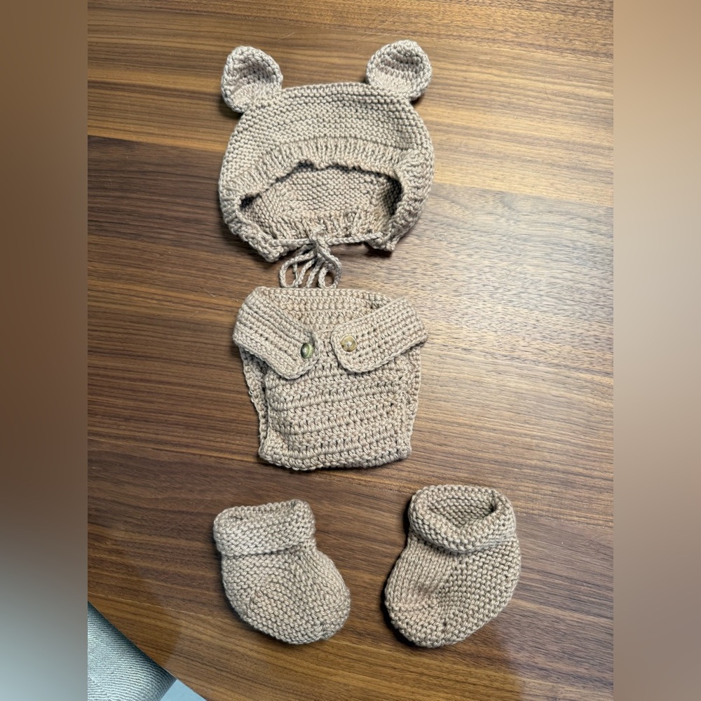 Adorable Knit Baby Outfit Set